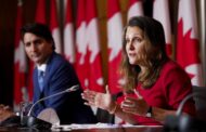 کانادا کمک مالی جدید به شهروندان پرداخت می کند