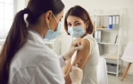 رزرو دریافت دوزسوم واکسن برای افراد بالای 40 سال در کبک