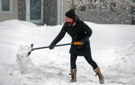 ونکووری ها مراقب جریمه عدم پارو کردن برف جلوی خانه خود باشند