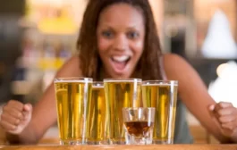 به مناسبت مسابقات جهانی فیفای زنان در انتاریو از  ۷ صبح الکل بنوشید