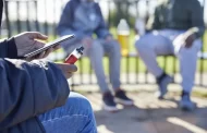 انتاریو استفاده از تلفن همراه در کلیه مدارس ممنوع می کند