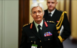 جنی کاریگنان به عنوان اولین زن، رئیس کل نیروهای مسلح کانادا می‌شود